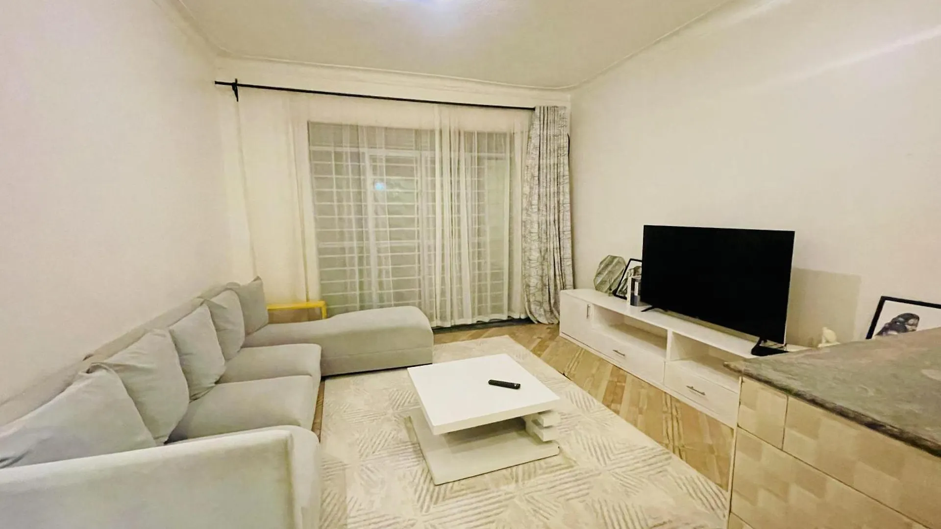 Beautiful 1-Bed Apartment In Kampala